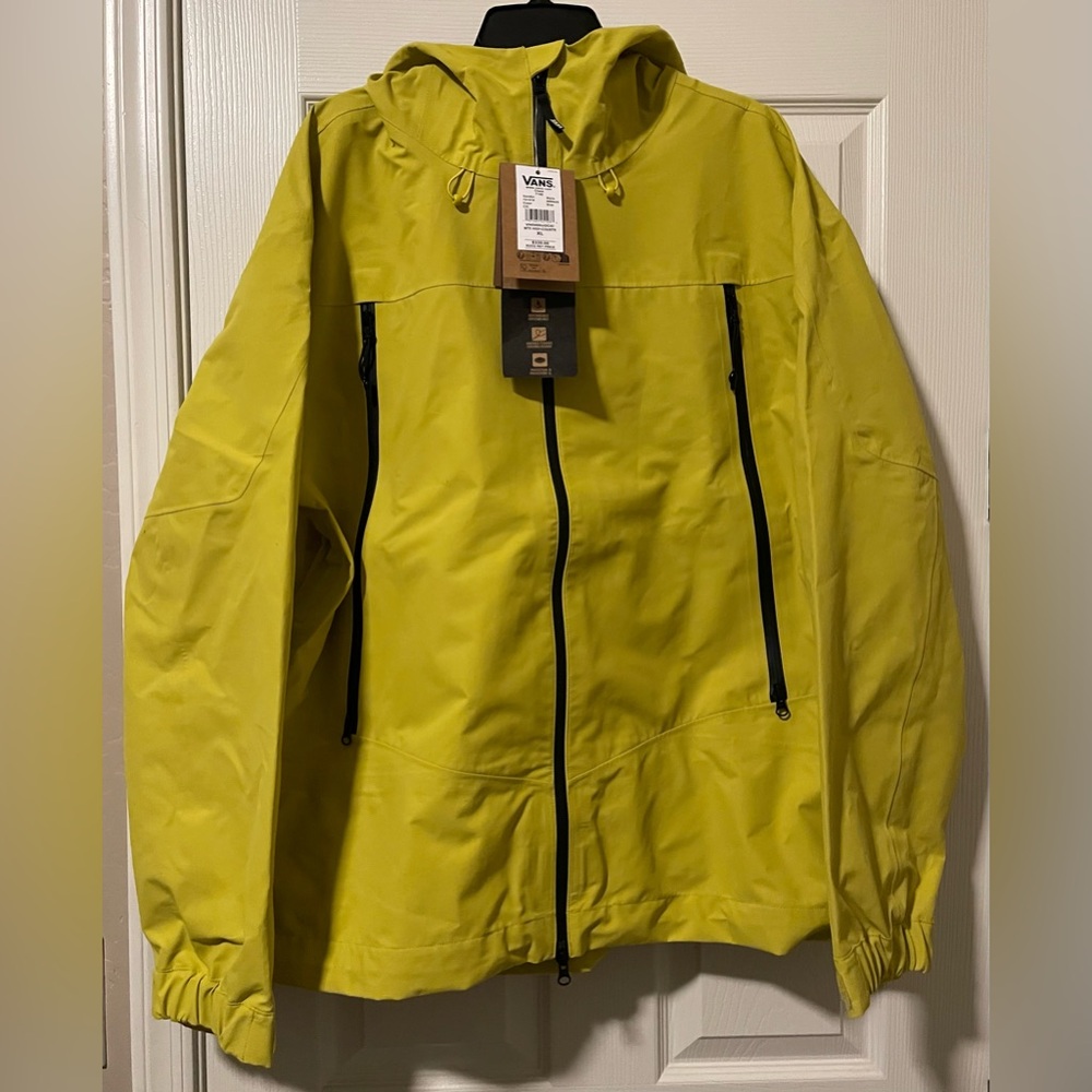 Vans MTE Hi-Country Snow Jacket 3L Waterproof Loose Fit Yellow Men’s Size XL NEW
